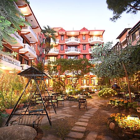 Nirvana Boutique Hotel Katmandú Exterior foto