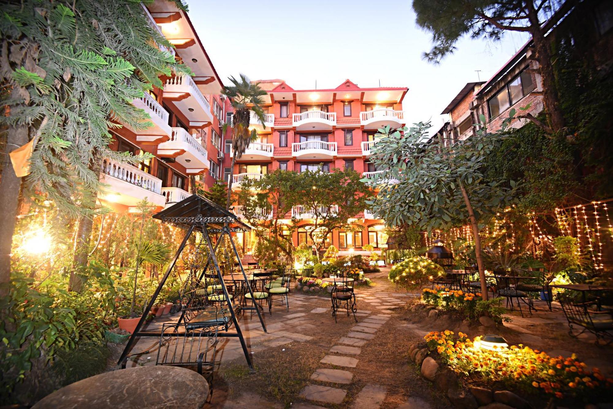 Nirvana Boutique Hotel Katmandú Exterior foto