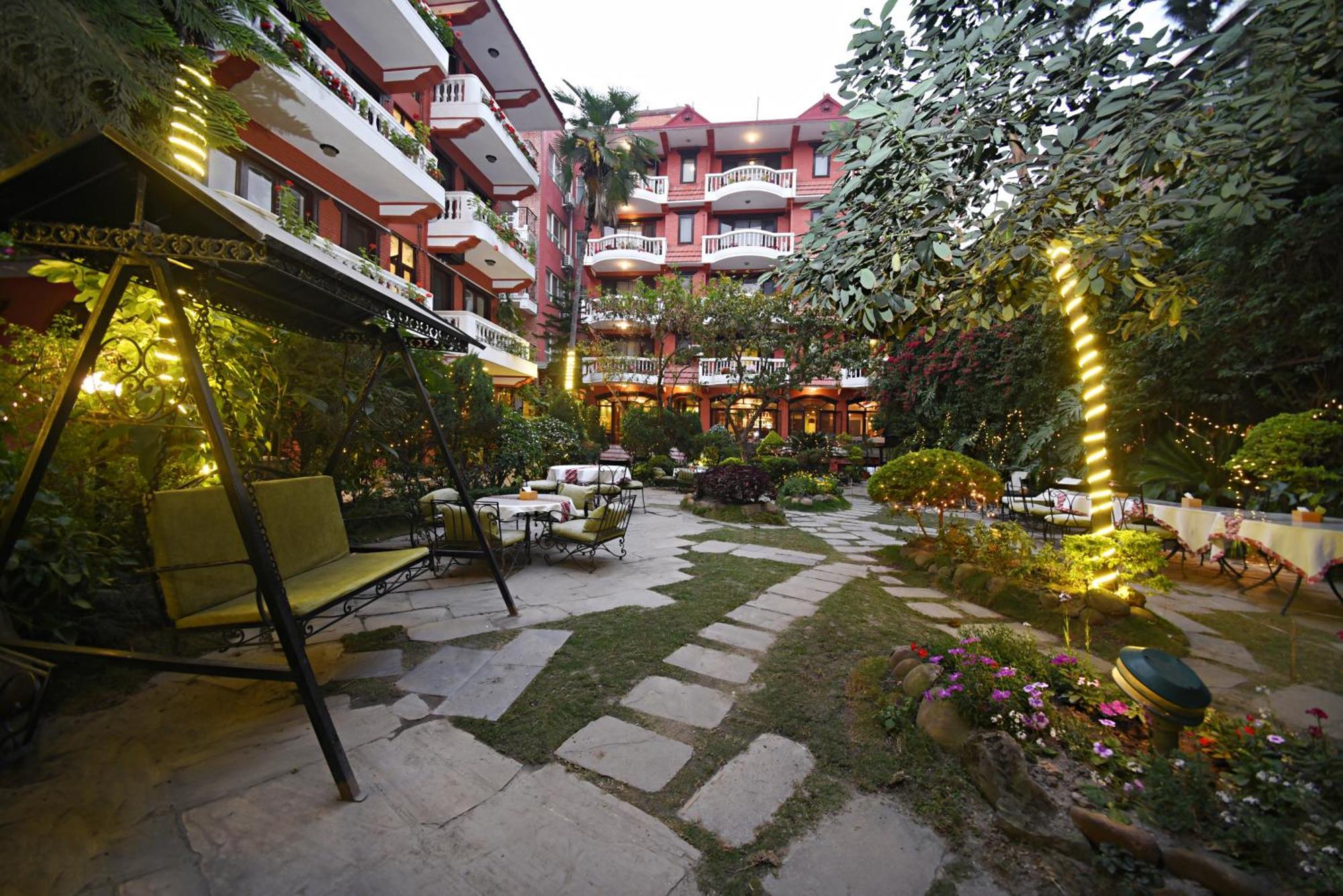 Nirvana Boutique Hotel Katmandú Exterior foto