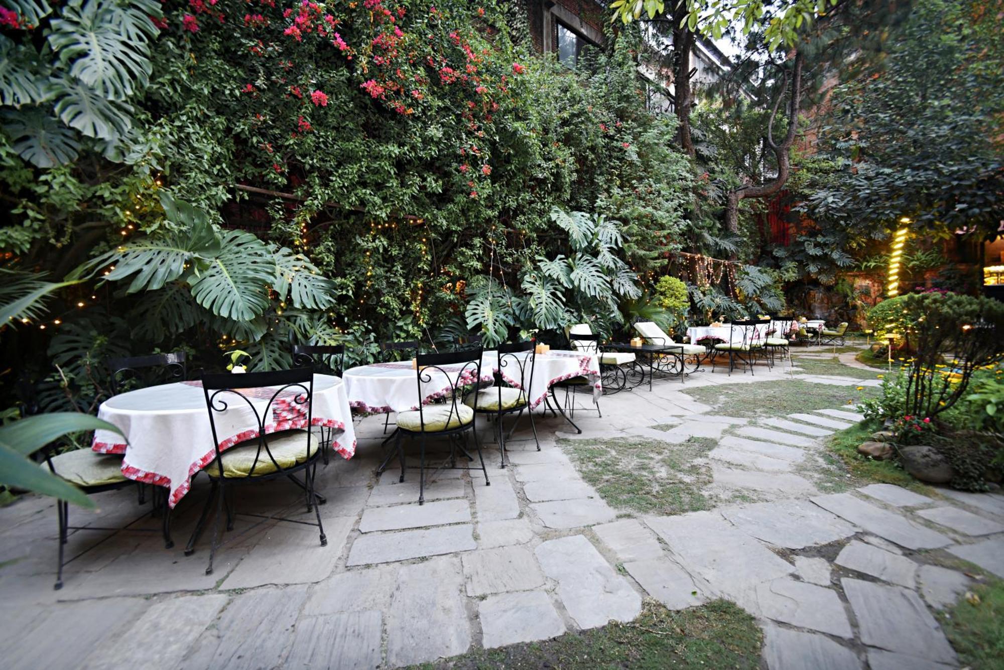 Nirvana Boutique Hotel Katmandú Exterior foto