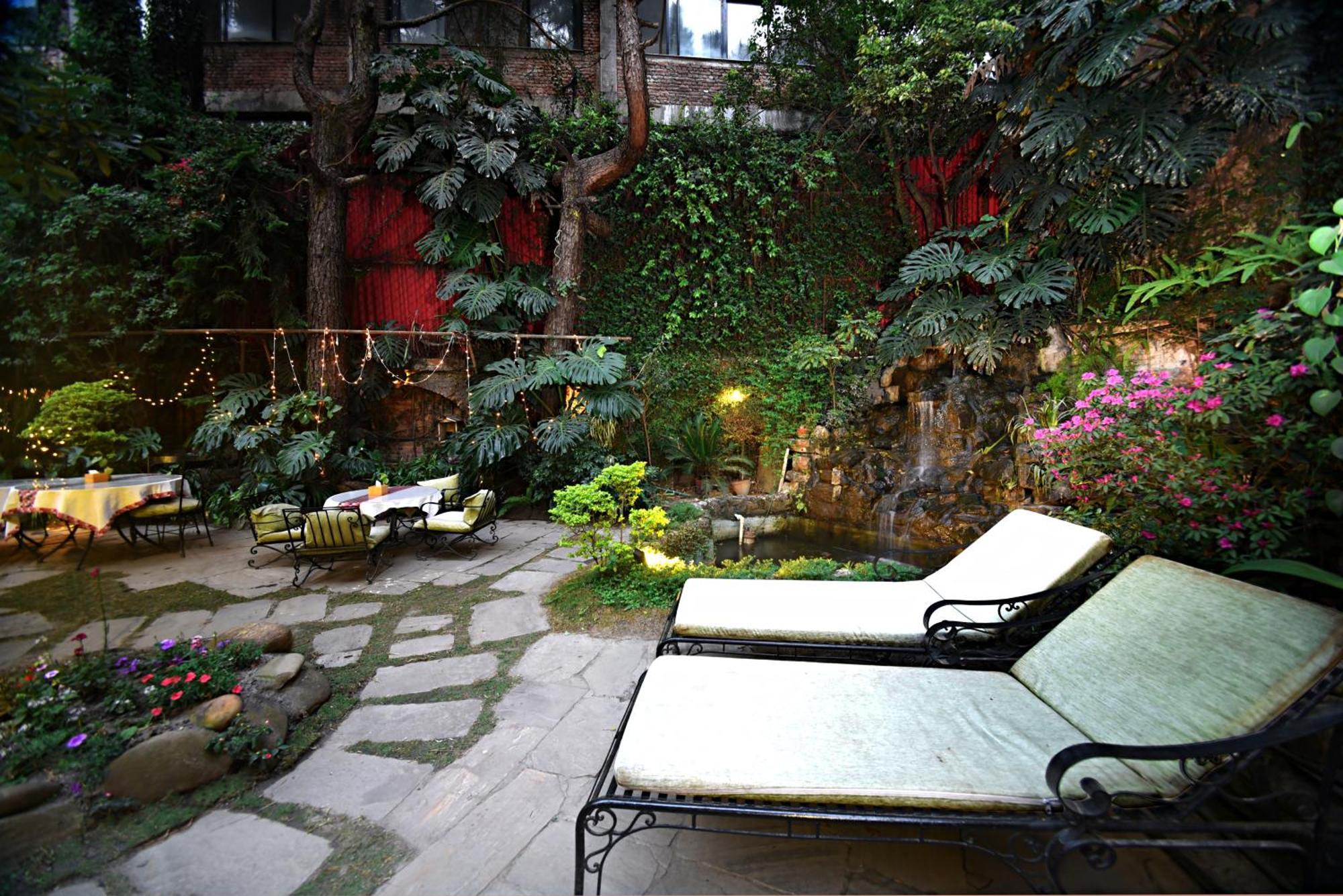 Nirvana Boutique Hotel Katmandú Exterior foto